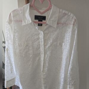 Jones Wear Sport White Floral Semi-Sheer Button-Up Shirt – Size L
